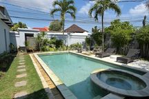 Leasehold 10 Years 3 Br Villa In Seminyak Bidadari