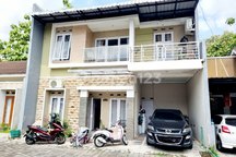 Rumah Cantik Nyaman Siap Huni Dalam Perumahan Cluster Colomadu