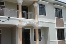 Rumah 2 Lantai Dalam Perum Shangrila Lokasi Dekat Jogja City Mall