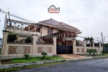 Rumah Mewah 2 Lt Furnish Kawasan Premium Solo Baru