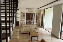 Townhouse Kemang 3 Kamar Tidur Private Pool