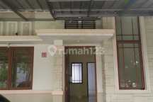 Rumah Disewa Dalam Cluster Lingkungan Nyaman
