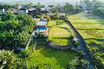 Rumah dengan view luar biasa. Lokasi Terbaik di Medewi, Jembrana