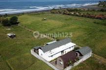 Rumah Furnished ,Dekat Medewi Point Surf Spot.sekarang Hanya Rp 3,2 Miliar - Hemat Rp 400 Juta