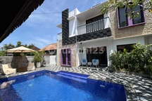 Villa 2 Lantai di Perancak Bali, 3 Kamar Tidur, Fully Furnished, Private Pool + Pool Bar, Siap Huni & Potensi Investasi Tinggi