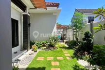 Rumah Area Elit Renon - Terawat, Bersih, Rapi, Harga Fair, 1 Gate Sistem