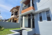 Dijual Rumah Luas 2 Lantai Siap Huni Di Cinere