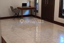 Rumah di Nusa Dua - Dekat Pantai