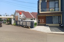Cluster Boulevard Sawangan Village ( Lt.182 )