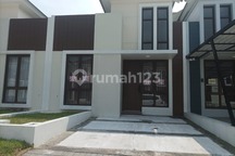 Rumah Siap Huni Strategis Dekat Pintu Gerbang Tol Di Sebtul