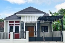 Rumah Strategis Dekat Jalan Jogja-Solo di Prambanan