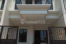 Rumah Murah Dua Lantai di Grand Depok City