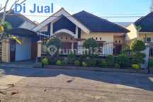 Rumah Sangat Terawat Di Perumahan Elite Di Kota Jember, Aman, Nyaman, Asri, Siap Huni