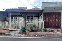 Rumah Dekat Jalan Raya di Tasikmadu Lowokwaru Malang Akses Mudah