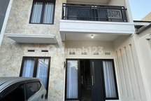 Disewakan Rumah Furnish 2 LT di Pakis Malang Dekat Binus