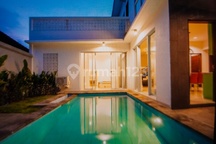 Villa With Rooftop & Rice Field View In Berawa