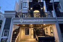 Properti Inonesia 4 Lantai SHM Siap Huni di Jakarta Selatan Cluster Bebas Banjir