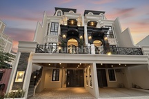 Rumah 4 Lantai Private Pool di Jagakarsa Jakarta Selatan Cluster