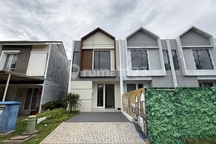 Rumah Mewah 2 Lantai di Serpong Tangerang Selatan dengan Tanah Luas Kawsan Nyaman dan Area Strategis