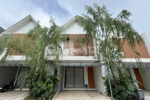 Rumah 2 Lantai Eksklusif di Cirendeu Hunian Strategis Dekat Jakarta Selatan Rumah dengan Tanah Luas Rumah Termurah di Cirendeu Kota Depok