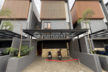 Siaphuni 3 Lantai Free Biaya2 Pondok Cabe Deket Tol Cinere Jaksel