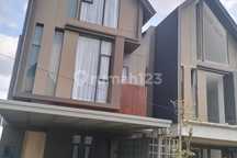 Luxury House Dekat Ronggowarsito Gobah Pekanbaru
