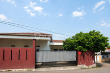 Rumah Luas Strategis dengan Potensi Kost & Kontrakan di Cilodong