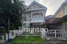 Rumah Cantik,Strategis, Lingkungan Nyaman