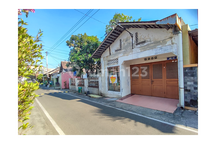 Dijual Rumah Dekat Masjid Zayed Surakarta