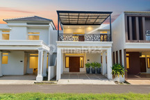 Rumah Mewah Baru Dalam Komplek di Teluk Betung