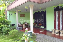 Rumah dengan Tanah yang Luas di Tengah Kota Kediri- Kaliombo