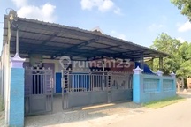 Rumah Luas Kunjang dengan Lingkungan Nyaman