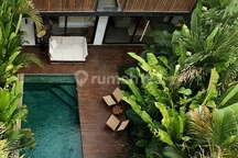 Vila Mewah 3 Kamar Tidur, 300 M ke Pantai Batu Bolong - Kesempatan Langka! (Harga Khusus / Distressed Deal)