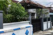 Rumah Tengah Kota 5 Menit Golden Market, Legalitas SHM: Siap AJB