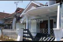 Rumah Murah Jl Kh. Sidiq Rumah 2 Lantai, 5 Kamar, 3 Kamar Mandi.