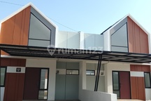 Perumahan Fasilitas Kolam Renang dan Club House, Desain Elegan. Pusat Kota Jember