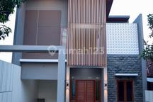 Rumah Mewah Lokasi Strategis di Ngaglik Sleman! Harga Super Miring