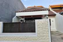 Rumah Baru Direnov, Bersih dan Rapi di Metland Menteng