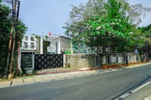 Dijual Via Lelang Rumah Mewah 3 Lantai di Kemang Utara