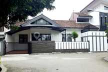 Disewakan Rumah di Sayap Buah Batu Bkr bisa untuk Kantor Kecil