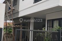 Di Jual Rumah 2 Lantai Berada di Harjamukti Cimanggis Depok