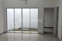 29Alrumah di Riviera At Puri Tahap 2, Lantai Marmer