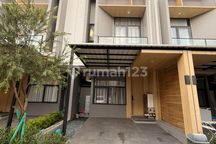 Harus Laku Cepat Rumah Siap Huni 2 Lantai Tanakayu Jiva Bsd, Full Furnished & Carport Luas