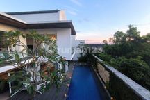 Villa dengan View Laut dan Bukit di Jimbaran