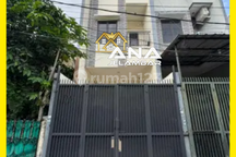 Ana Rumah di Kav Polri Luas 3.7X15m 3Lt Bebasbanjir Jelambar - * Good- Deal !!*