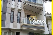 Ana Rumah Modern 4lt Luas 8x22m Bangunan Bagus Dan Kokoh Di Jelambar - * Good- Deal !!*