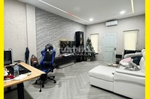 Ana Rumah 3.5lt Luas 4x20m Semi Furnish Di Jelambar - * Good- Deal !!*