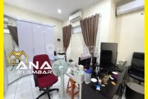 Ana Rumah Terawat 3Lt Luas 7X15m Akses Strategis di Jelambar - * Good- Deal !!*