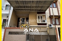 Ana Rumah Komp. Dutasquare Luas 6X14m2, 3Lt Lokasi Bagus Bebasbanjir di Jelambar - * Good- Deal !!*