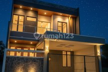 Rumah Modern 2 Lantai Lokasi Premium di Araya